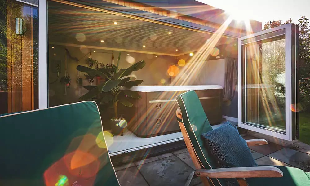 Garden room with hot tub.