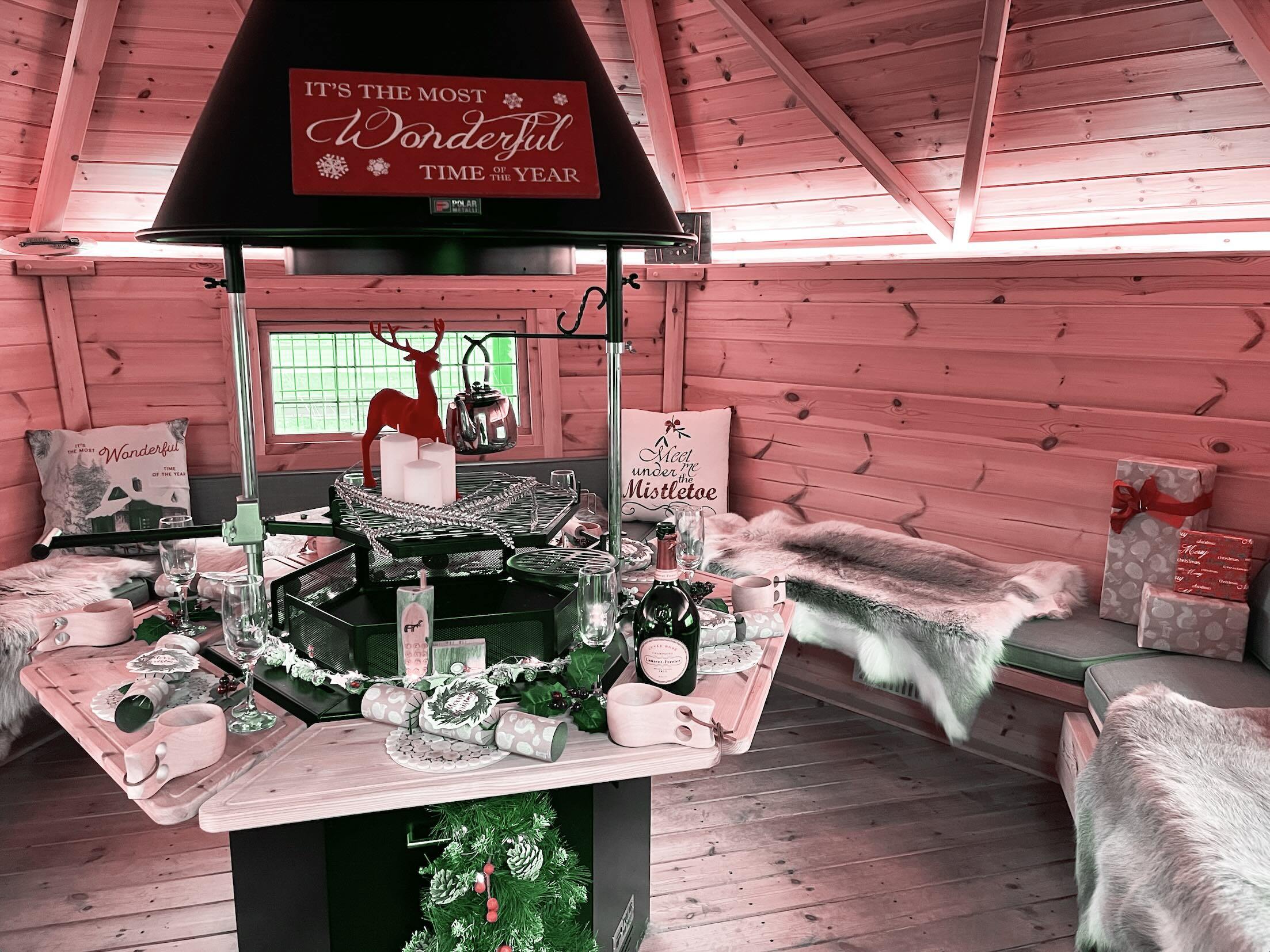 A cosy BBQ Cabin ready to barbecue in winter.